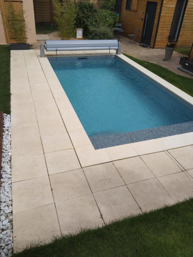 Cottage Calme Via Rhona Avec Piscine Chavanoz Dış mekan fotoğraf